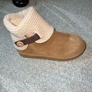 Uggs size 9 womens boots